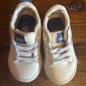 Vans Kids Shoes in White and Blue